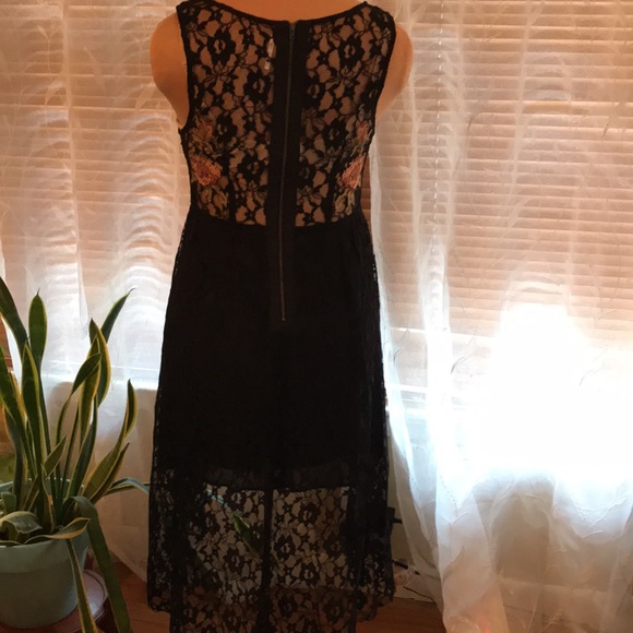 Free People black lace dress with multi colored floral chest Sz 10 bi-level hem - Picture 8 of 11